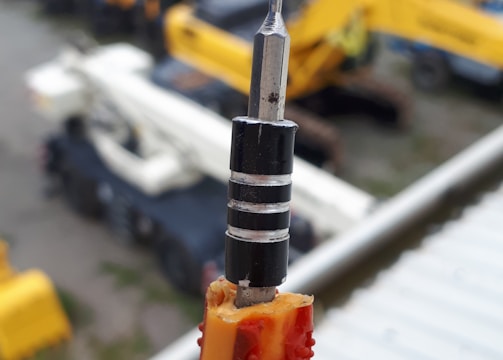 Pressure washing the exterior of a Florida home